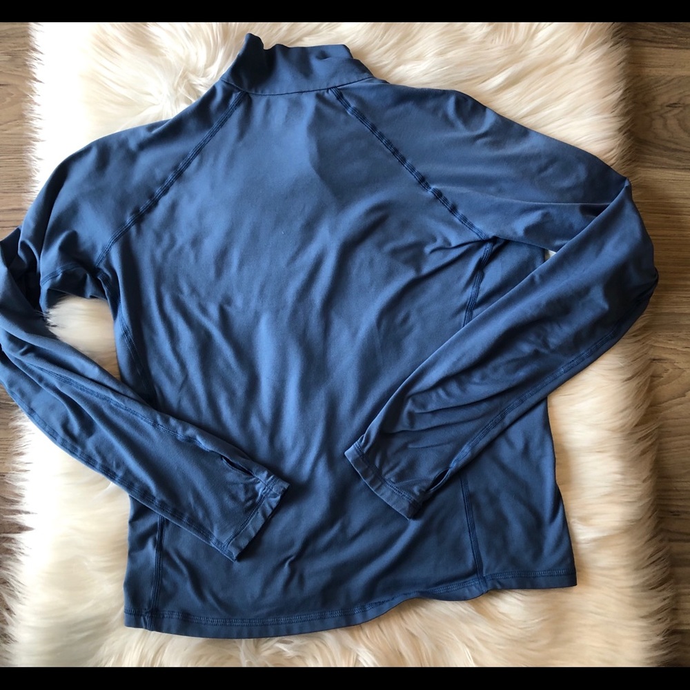 Mountain Hardwear Partial Zip Up with Thumb Holes - Picture 3 of 6